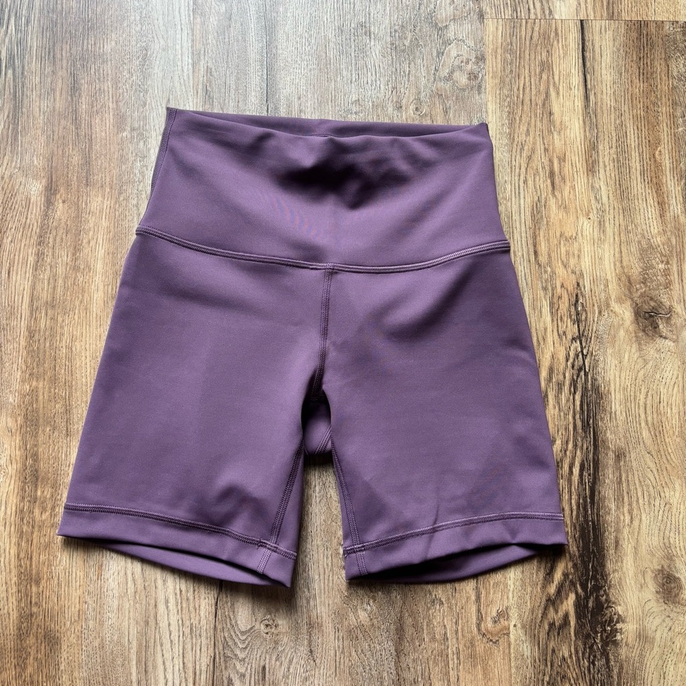 Lululemon Wunder Train High Rise Short